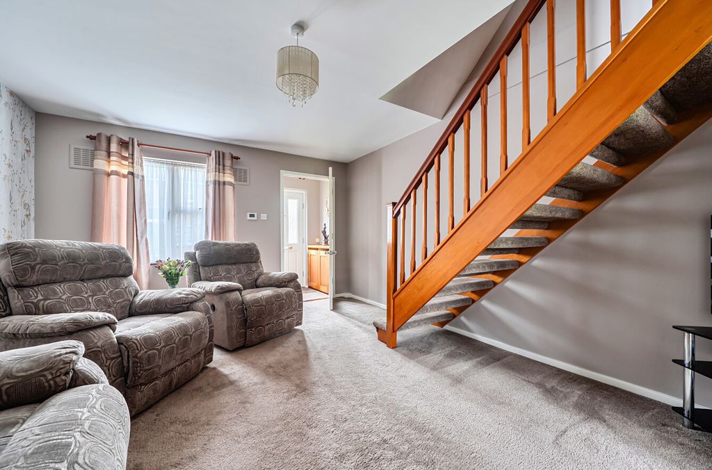 Property photo 2 of 16 1405833-5-6980B2A...