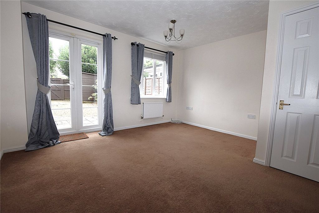 Property photo 2 of 9 Picture No. 25