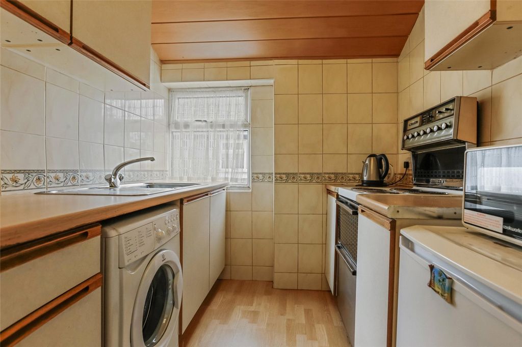 Property photo 3 of 21 Picture No. 09