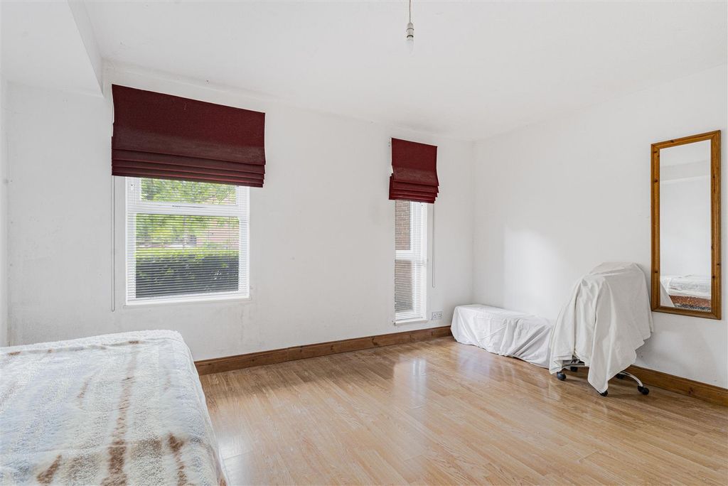 Property photo 1 of 6 2_54287.Jpg