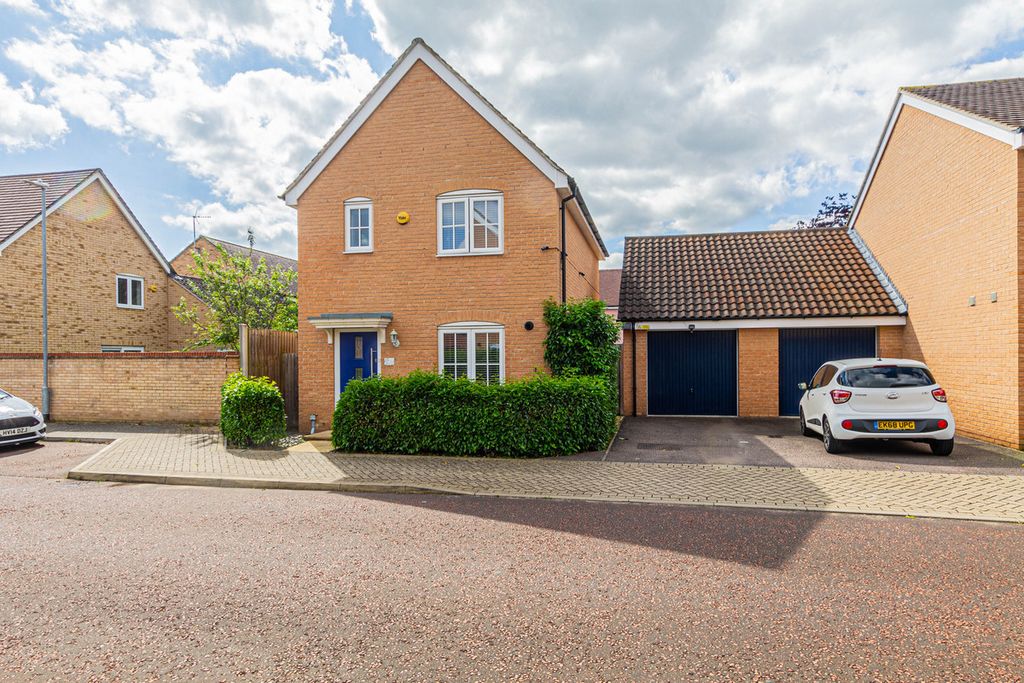 Property photo 1 of 30
