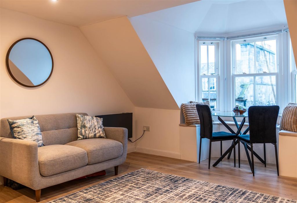 Property photo 2 of 18 Dsc09730-Hdr.Jpg