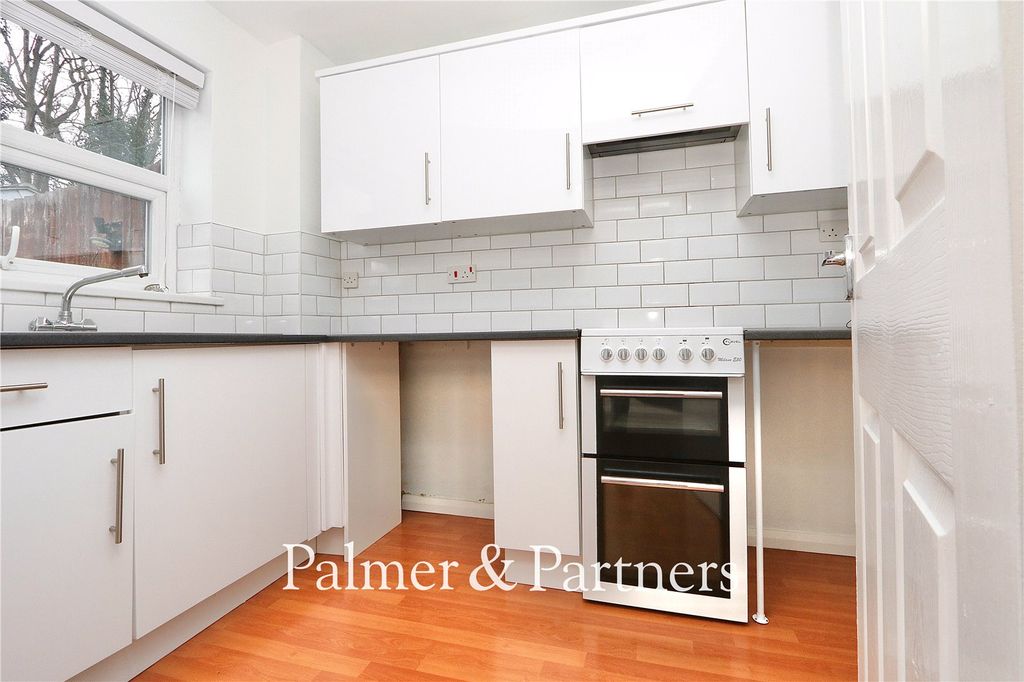 Property photo 3 of 14 Picture No. 25