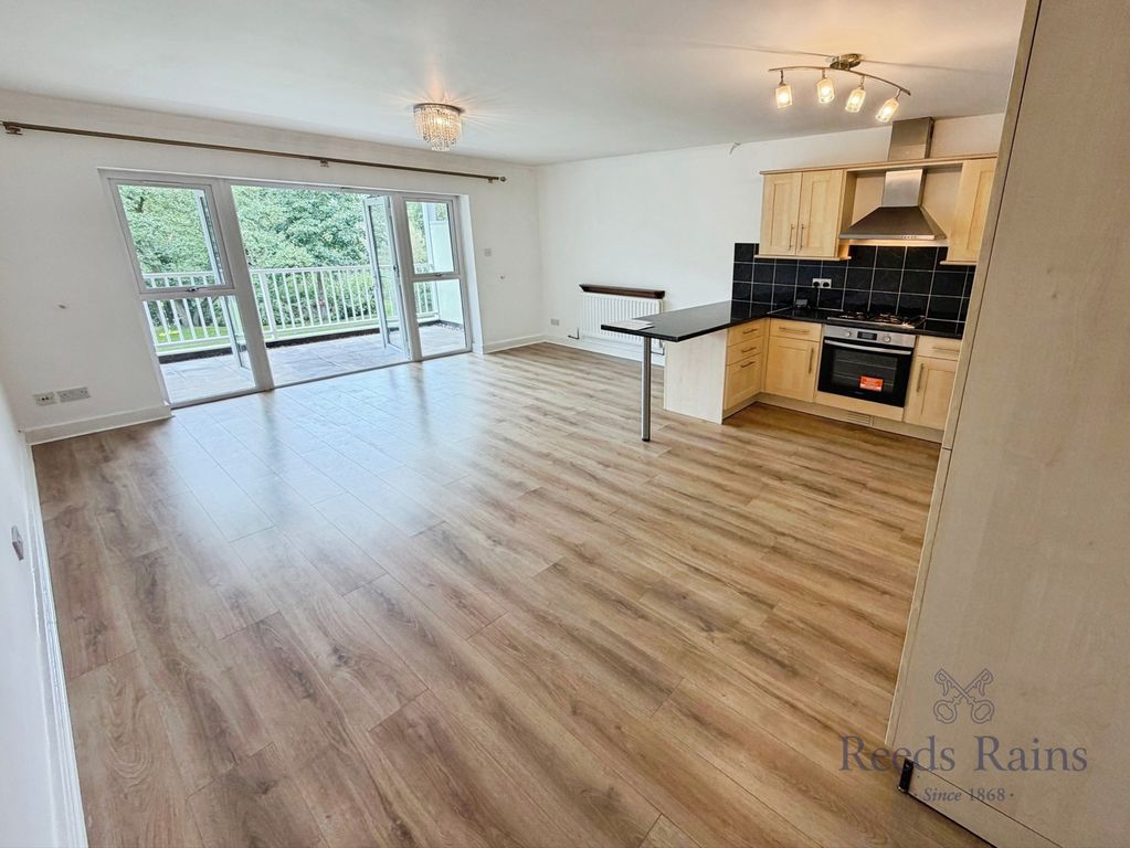Property photo 2 of 10 Kitchen/Living Room