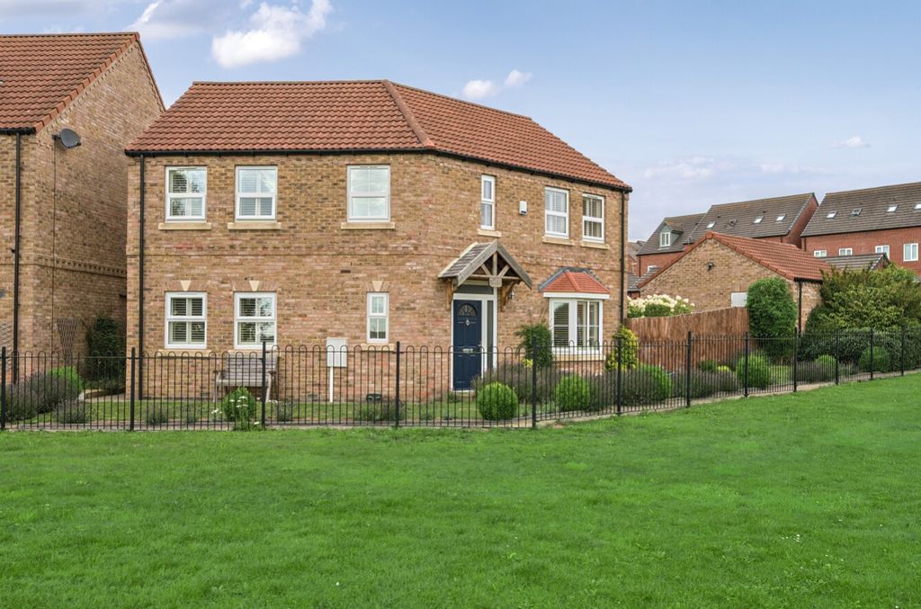 Property photo 1 of 26 1328228-20-6887E3405F03c