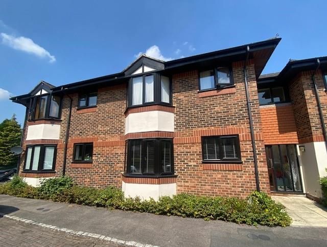Property photo 1 of 10 3 Waterside Court Front New.Jpg