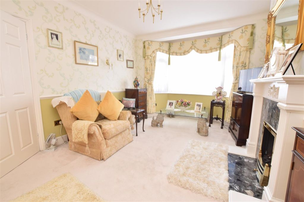 Property photo 3 of 23 Dsc_0101.Jpg