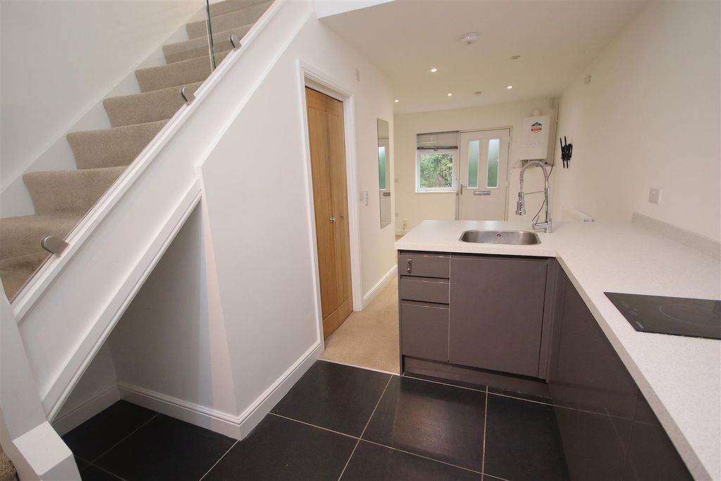 Property photo 2 of 8 Img_5844.Jpg