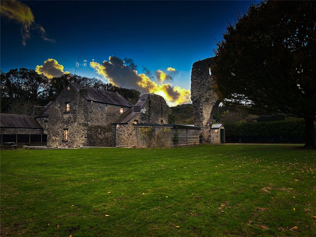 Property photo 1 of 32 Picture No. 01