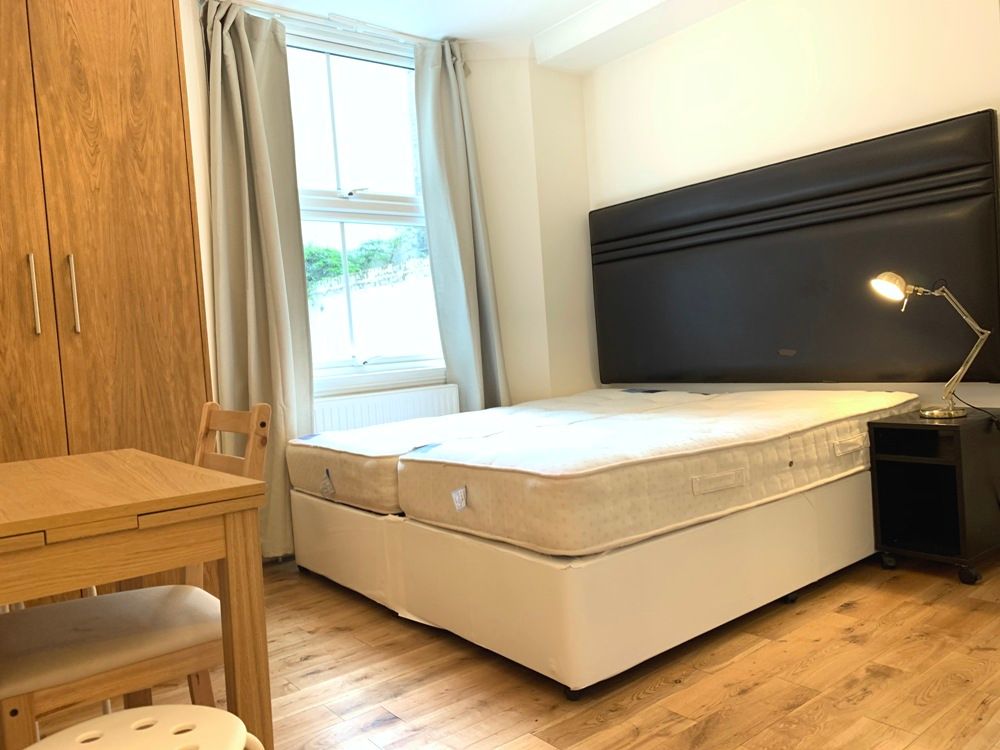 Property photo 1 of 5