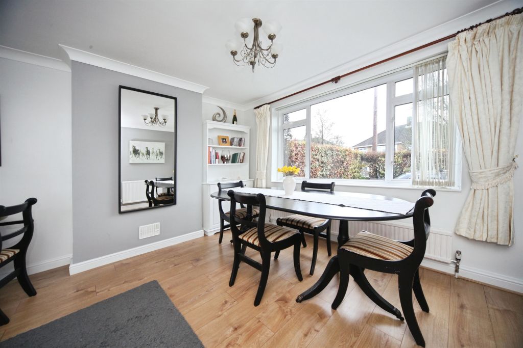 Property photo 3 of 42