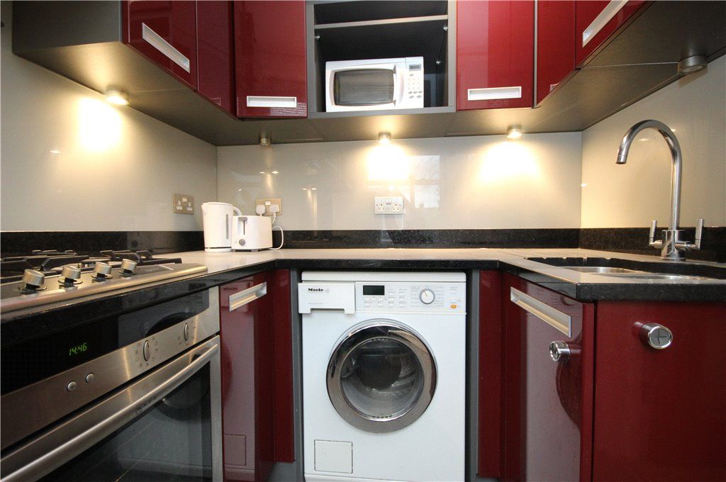 Property photo 3 of 8 Kitchen