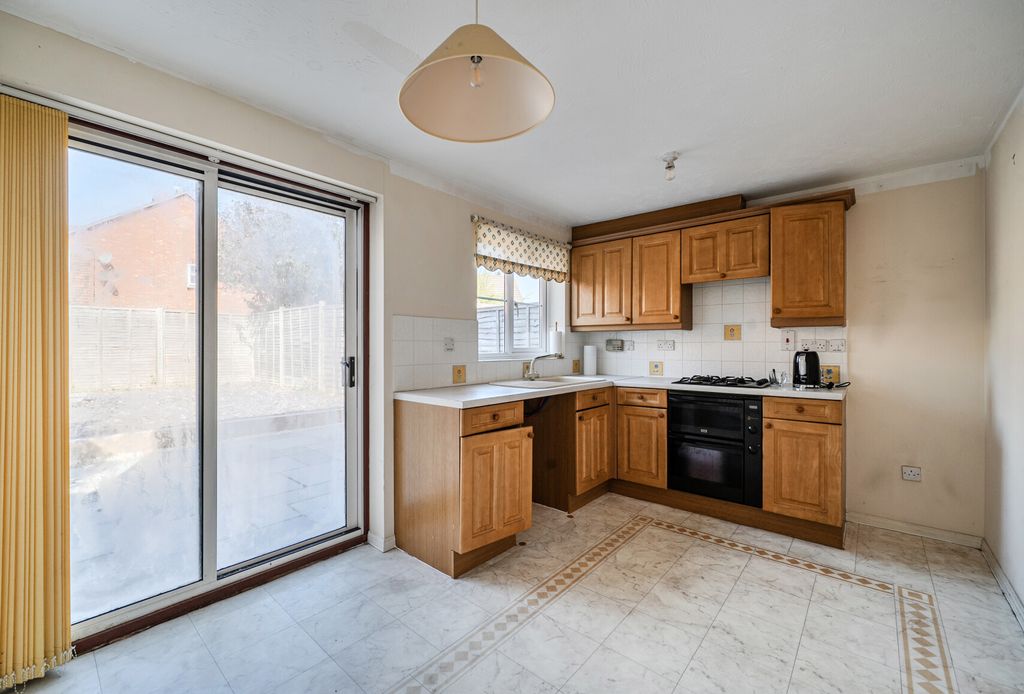 Property photo 3 of 8 1482678-1-6A3A936...