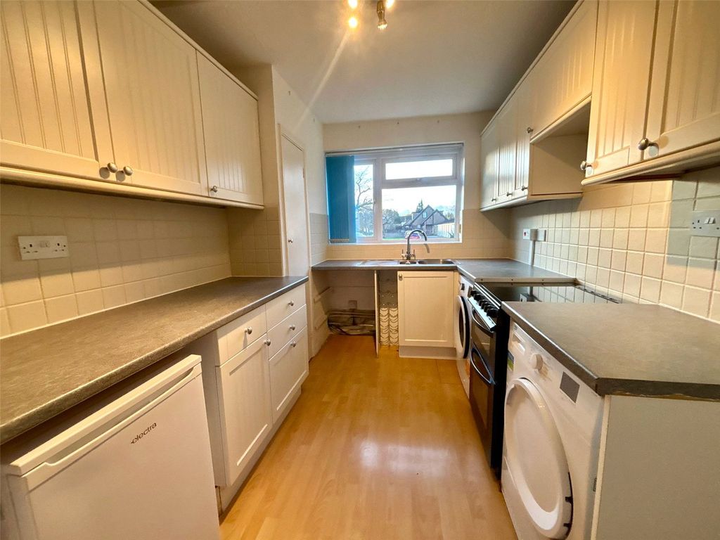 Property photo 3 of 7 Picture No. 14