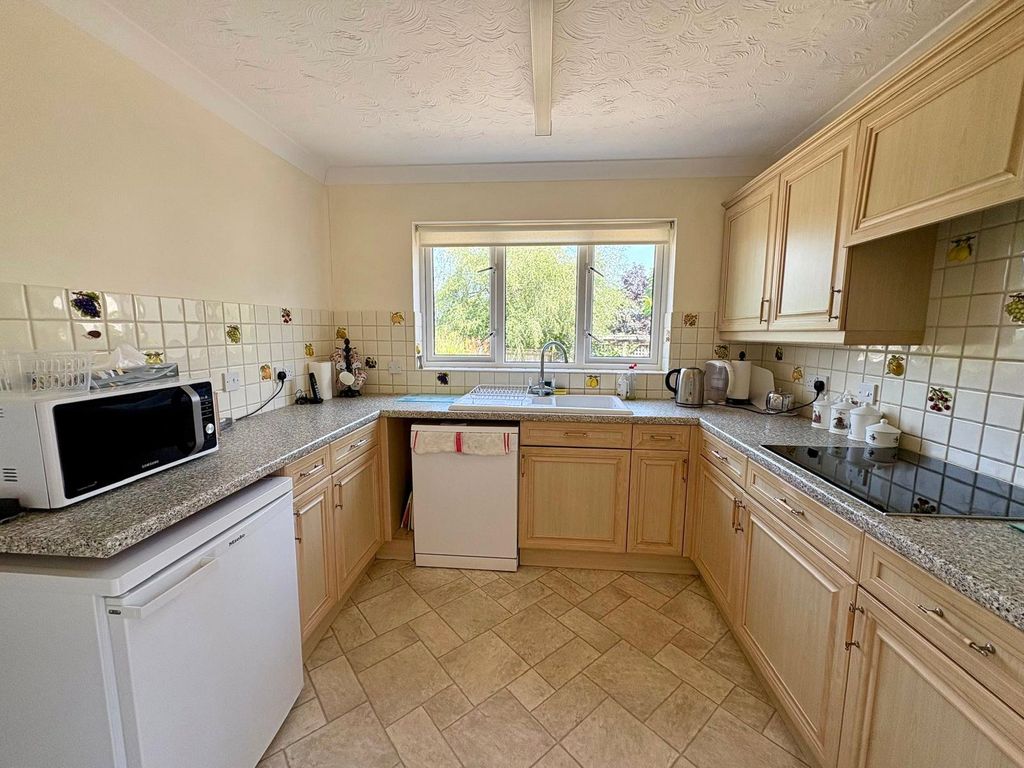 Property photo 3 of 20 Picture No. 16