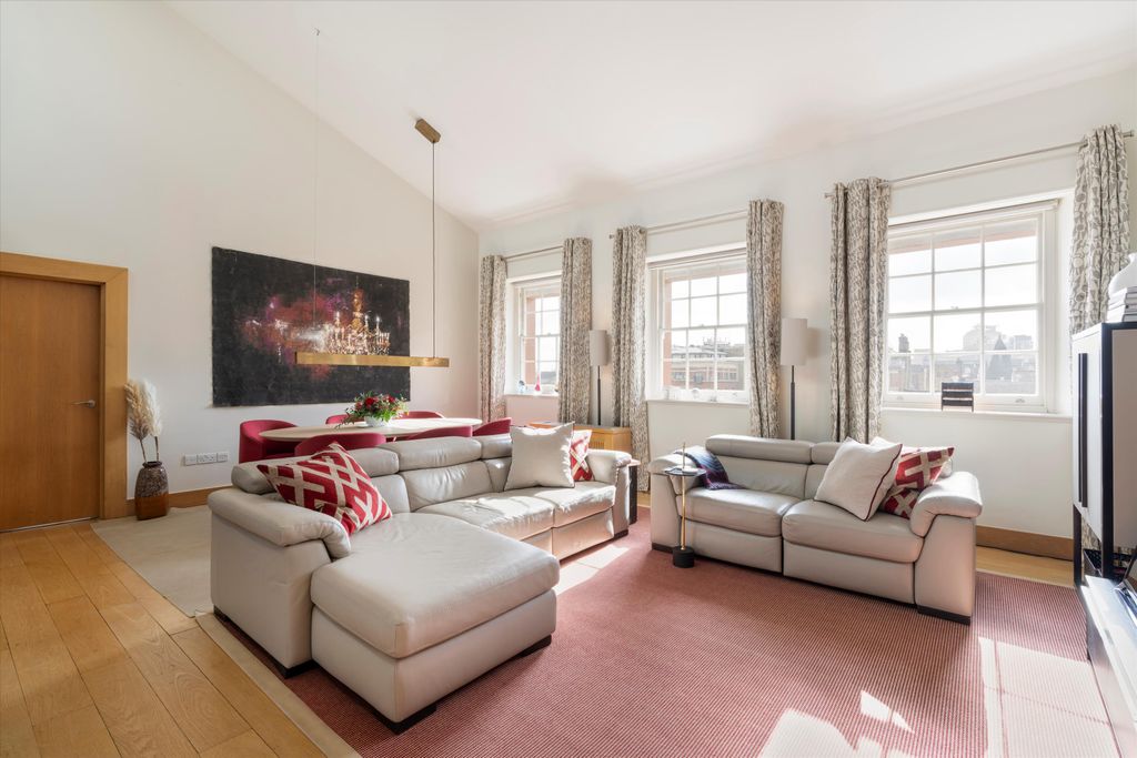 Property photo 1 of 31 Image