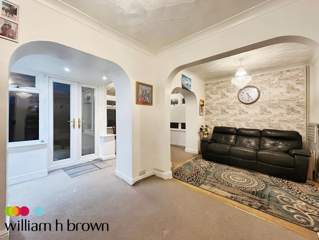 Property photo 3 of 15 Dining Room