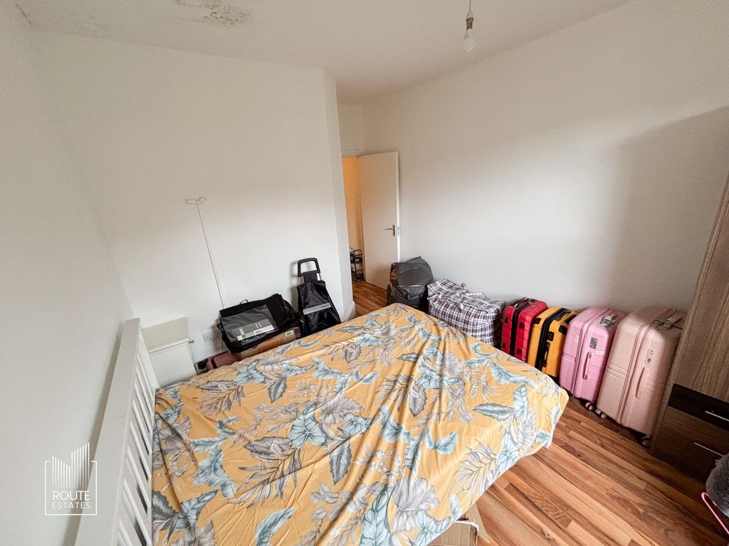 Property photo 3 of 10 Photo 2