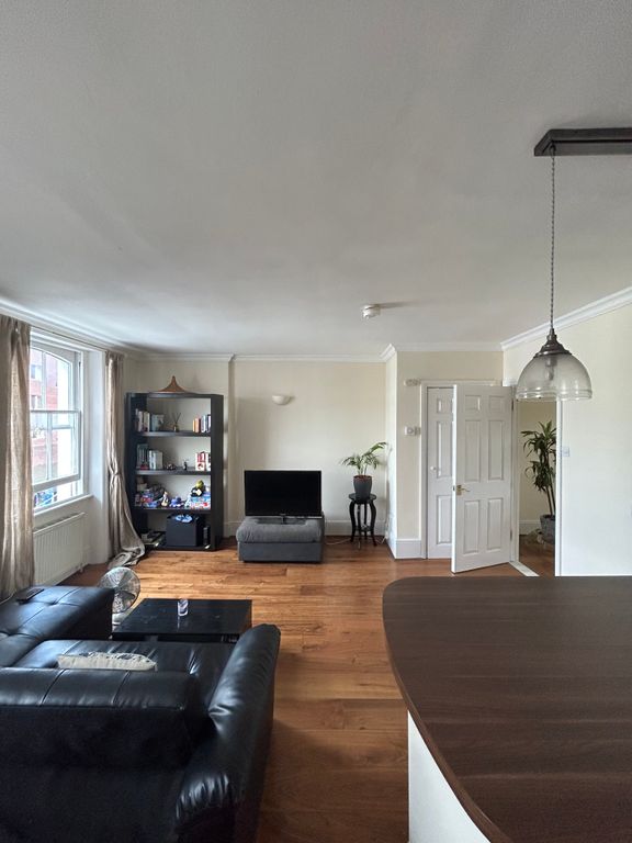 Property photo 3 of 12