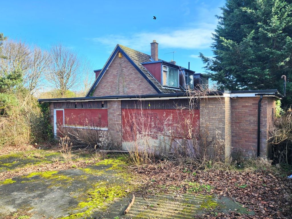 Property photo 2 of 22