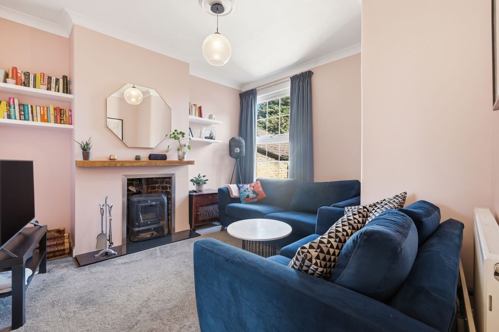 Property photo 2 of 14