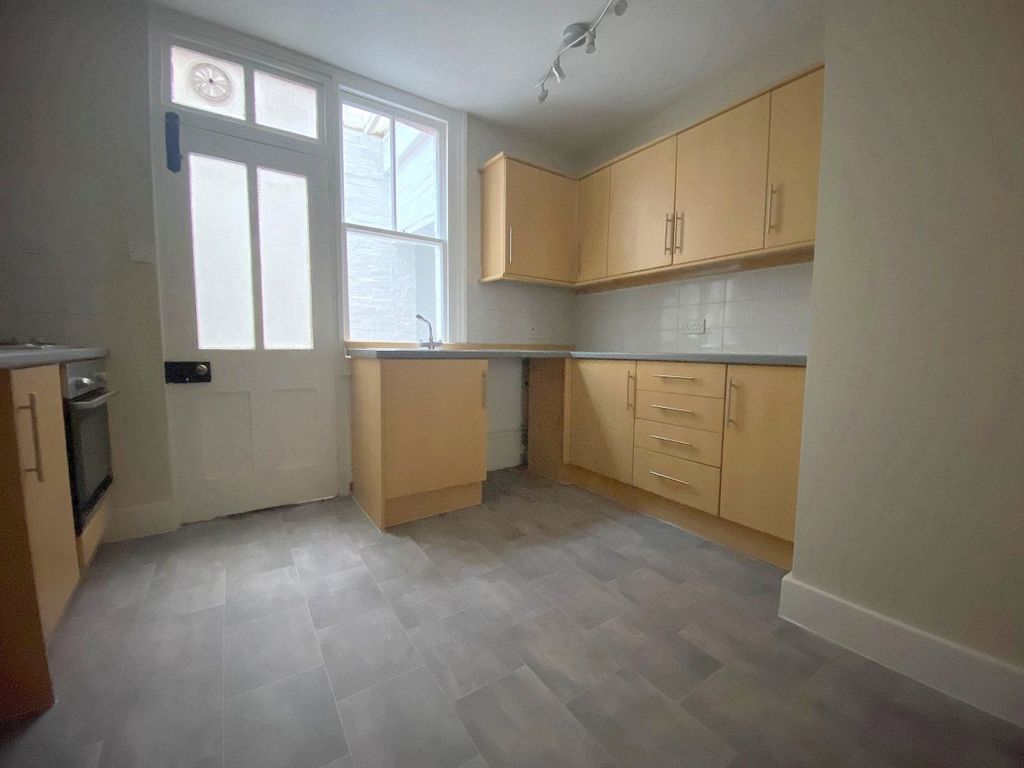 Property photo 3 of 5 Gallery