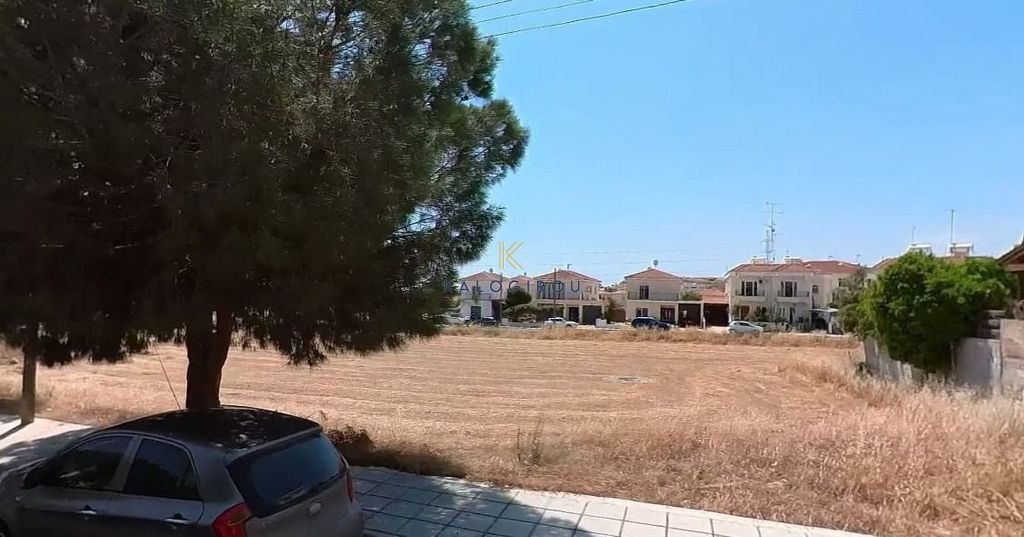 Property photo 3 of 3