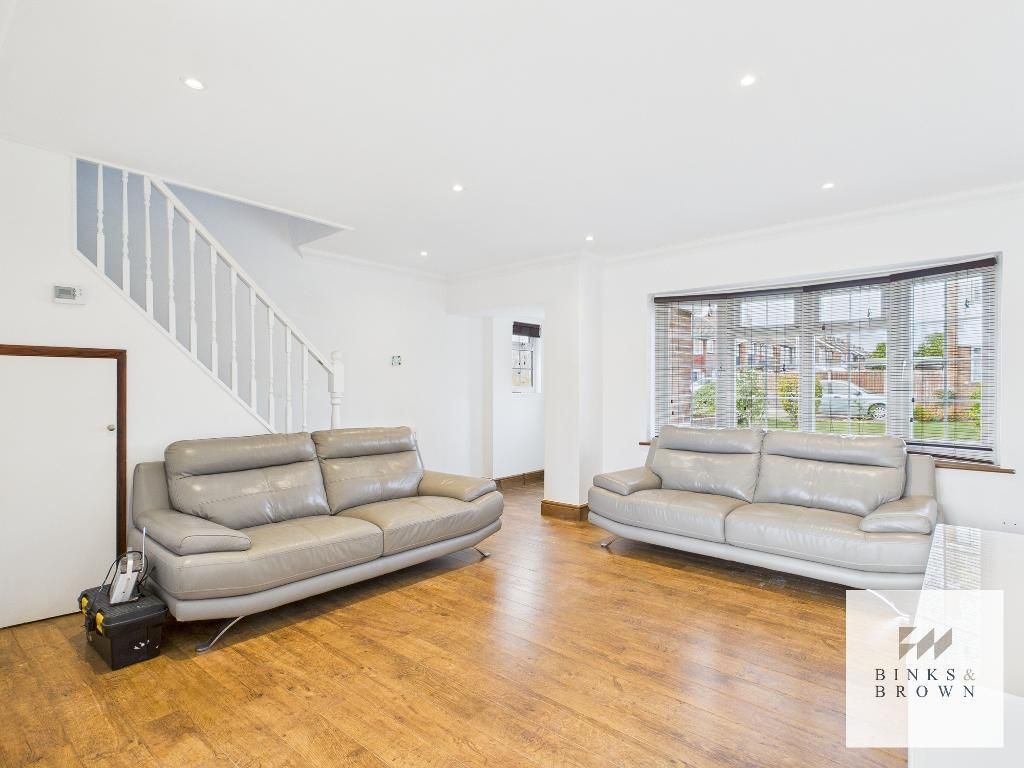 Property photo 2 of 11 Photo 2