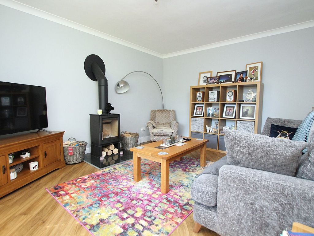 Property photo 3 of 40