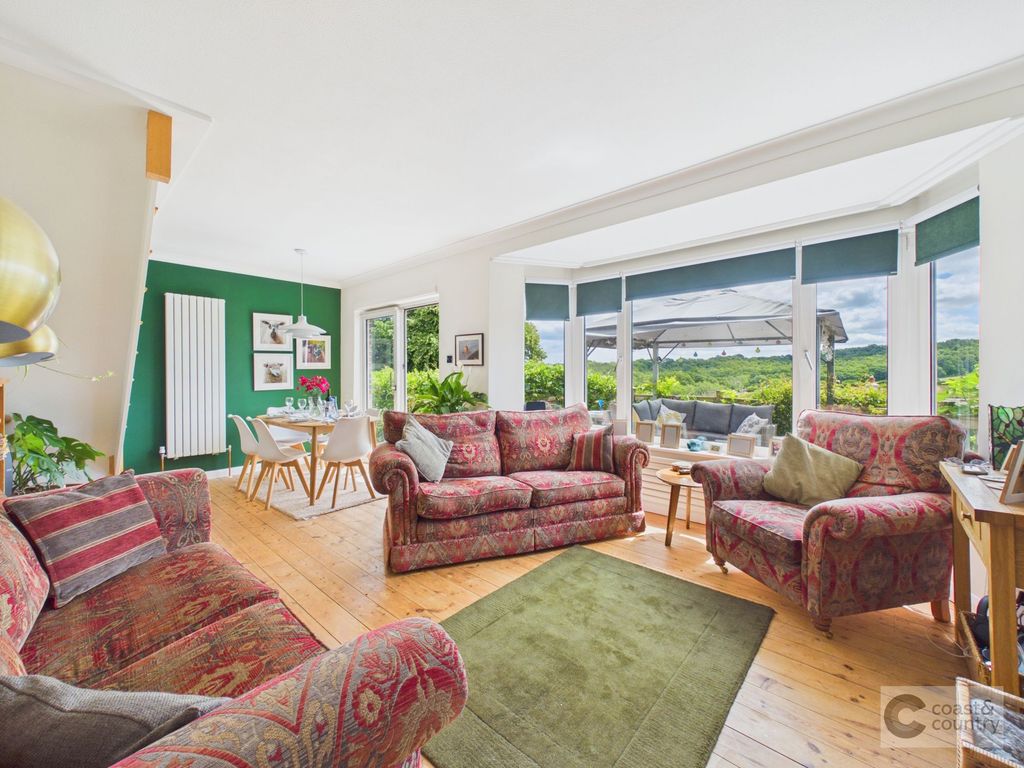 Property photo 2 of 42