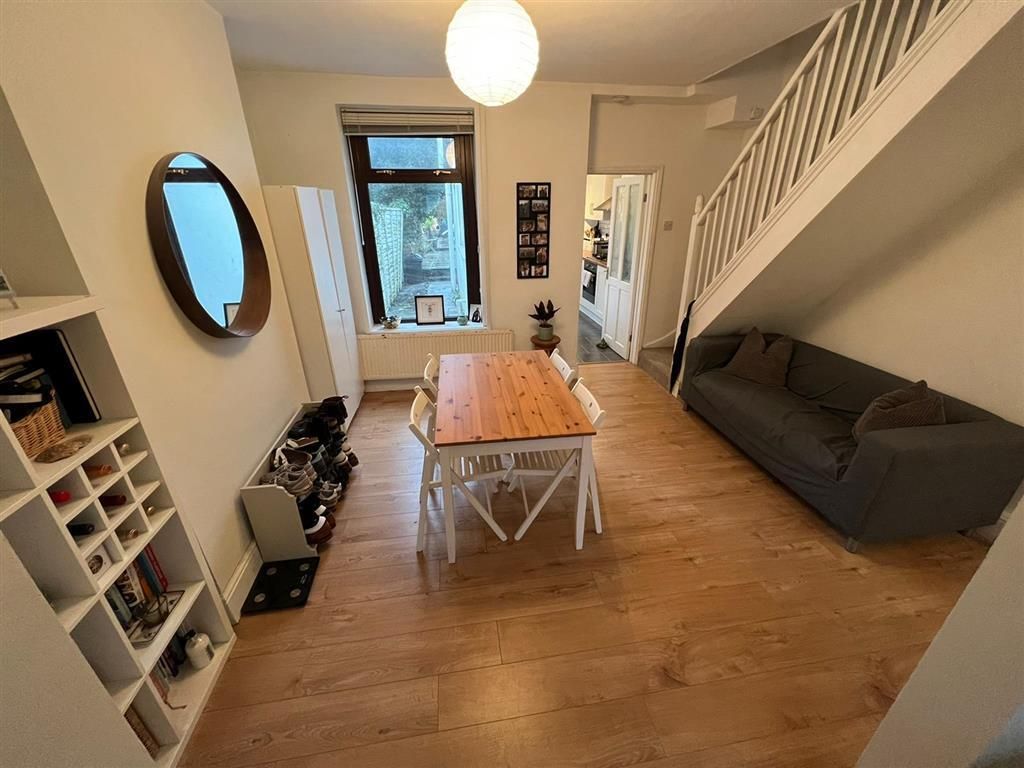 Property photo 3 of 8 Dining Room