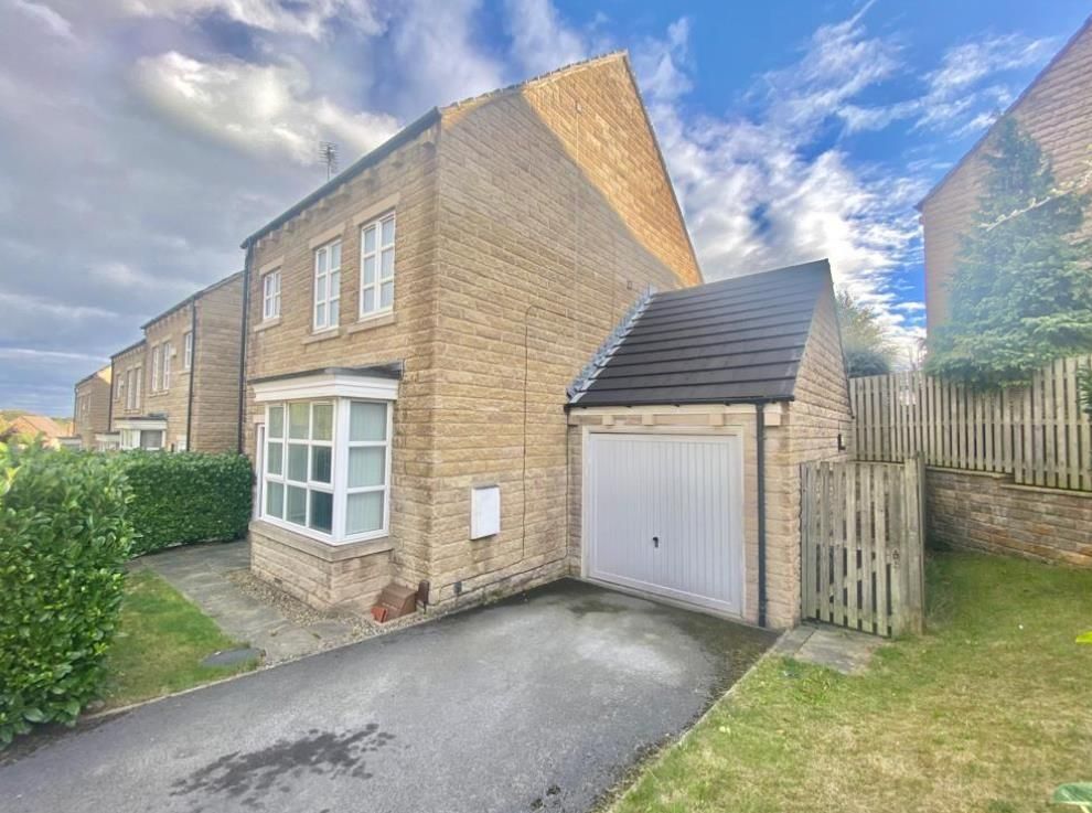 Property photo 1 of 19 Bedroom 1