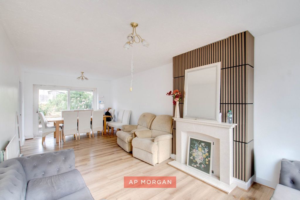 Property photo 2 of 14 Picture No. 02