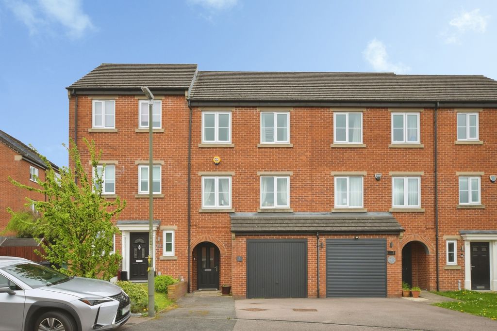 Property photo 1 of 20 Pbox-Img.Jpg