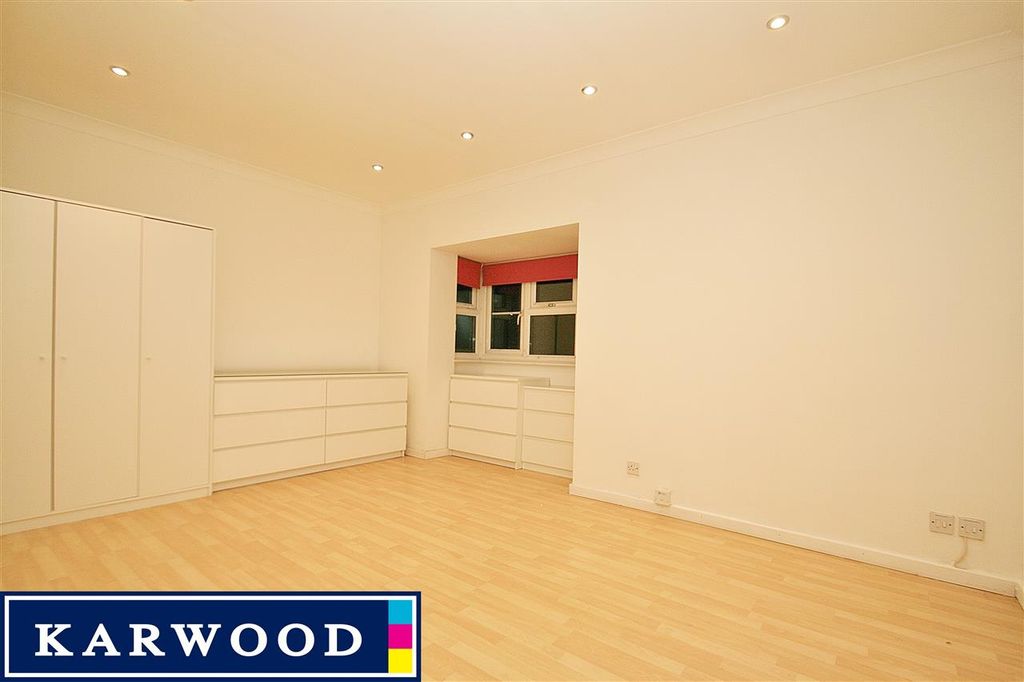 Property photo 1 of 4 Main Picture