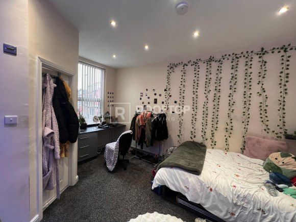 Property photo 3 of 13 9105208.Jpg