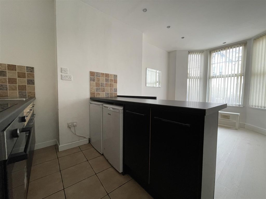 Property photo 3 of 7 Img_2586.Jpg