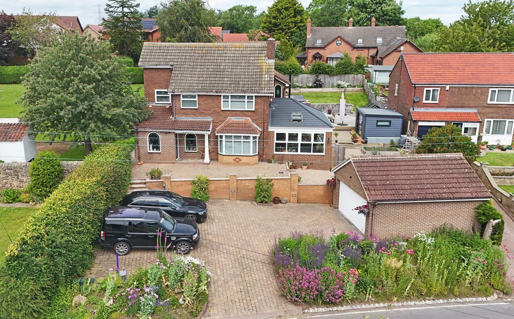 Property photo 1 of 50