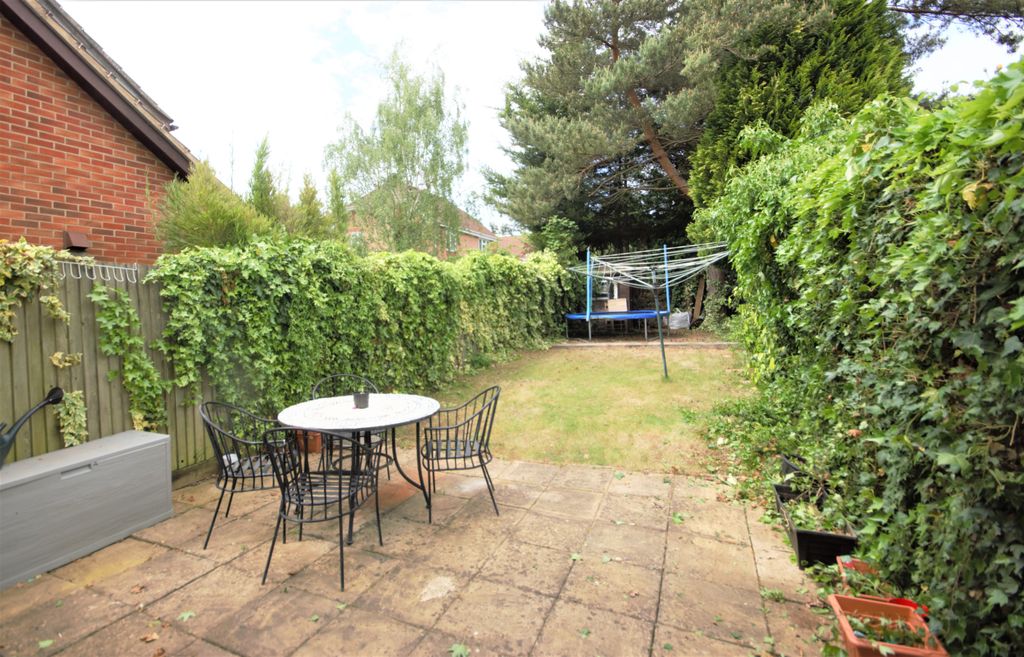 Property photo 2 of 9