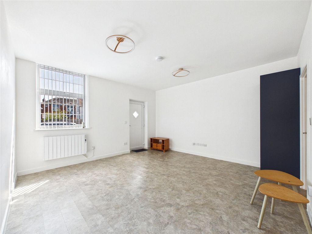 Property photo 2 of 8 Picture No. 08