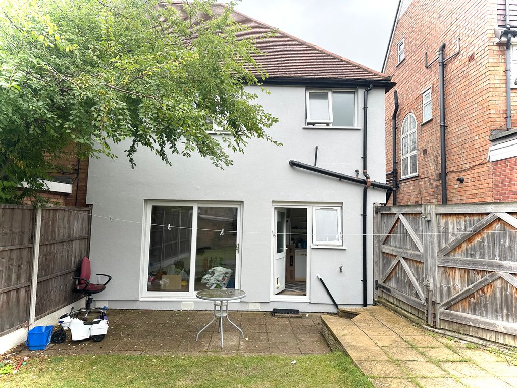 Property photo 2 of 13