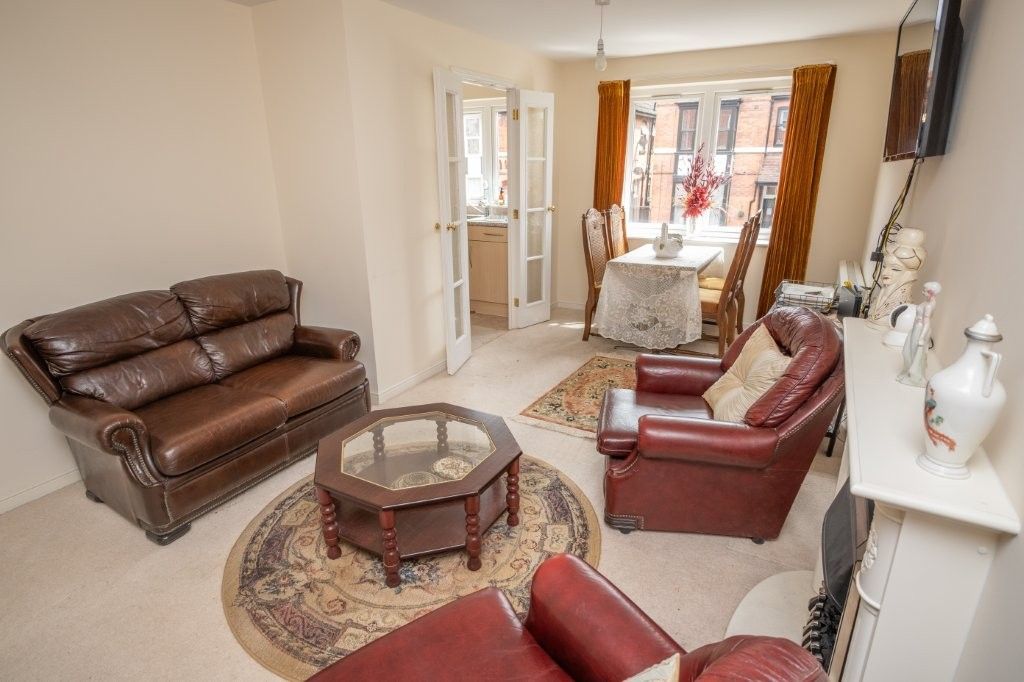 Property photo 2 of 12