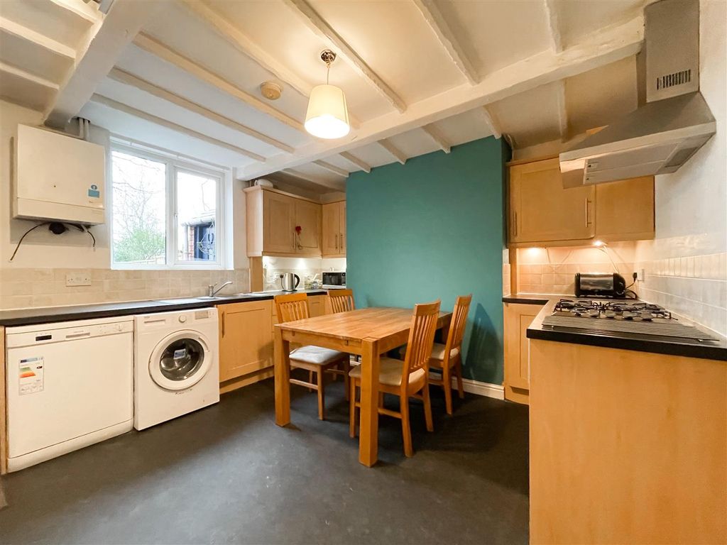 Property photo 3 of 15 329 Glossop Road_-4.Jpg