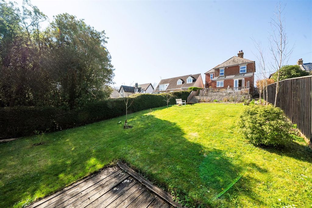 Property photo 3 of 44 1424168-24-69Bc0058211d8.Jpg