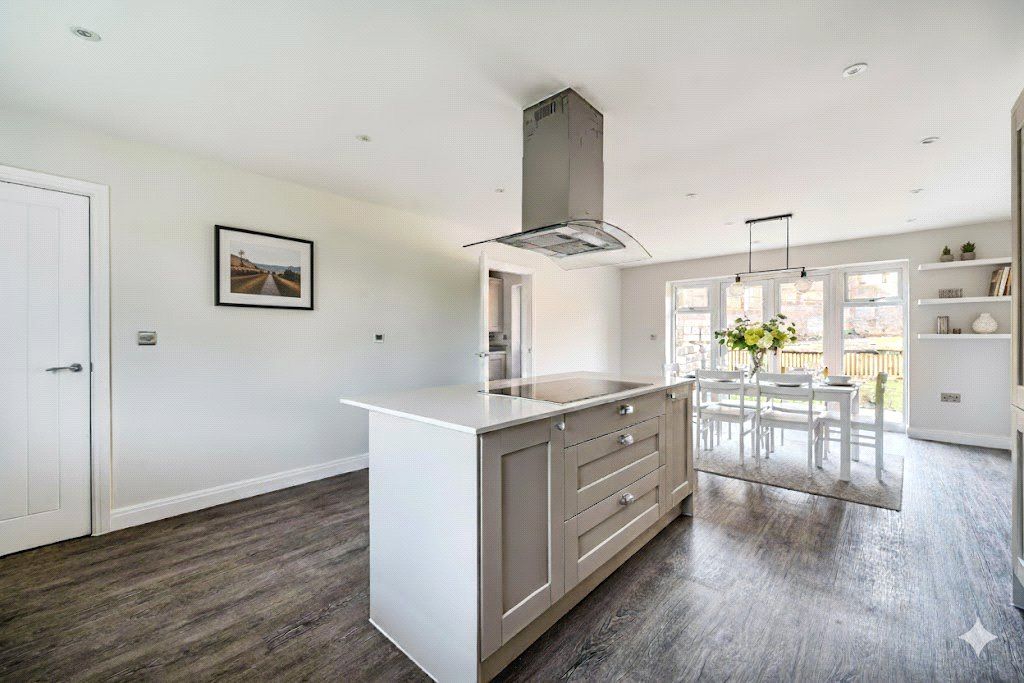 Property photo 2 of 20 Picture No. 34