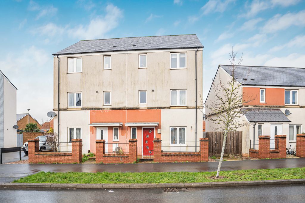 Property photo 1 of 21