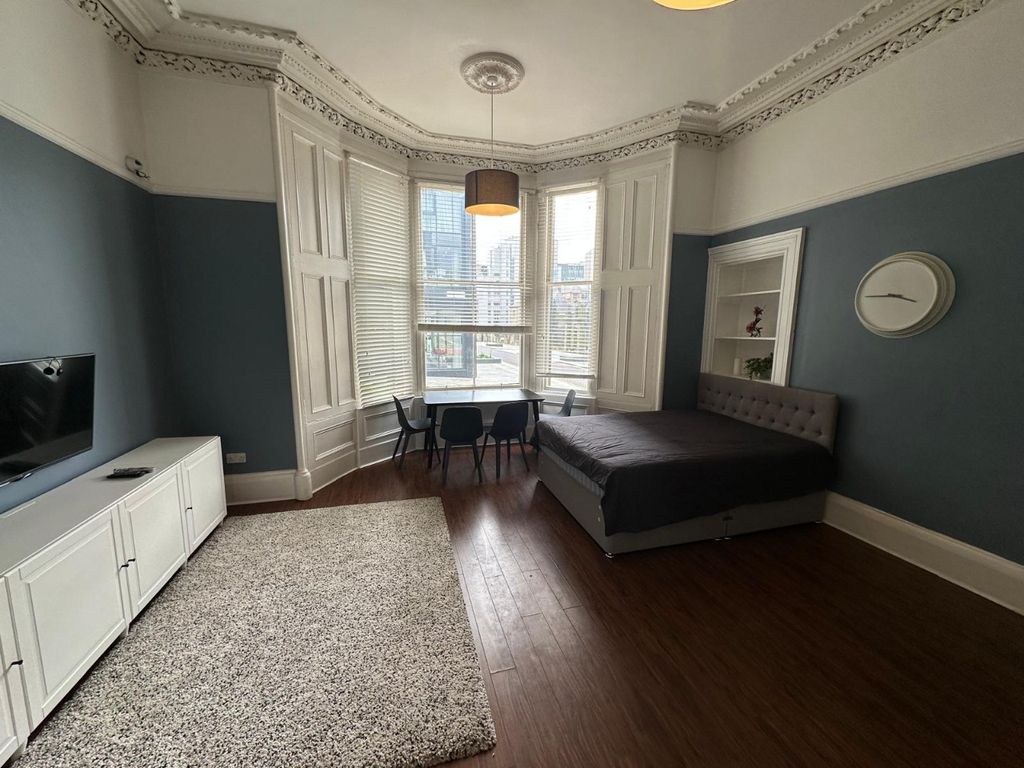 Property photo 1 of 4
