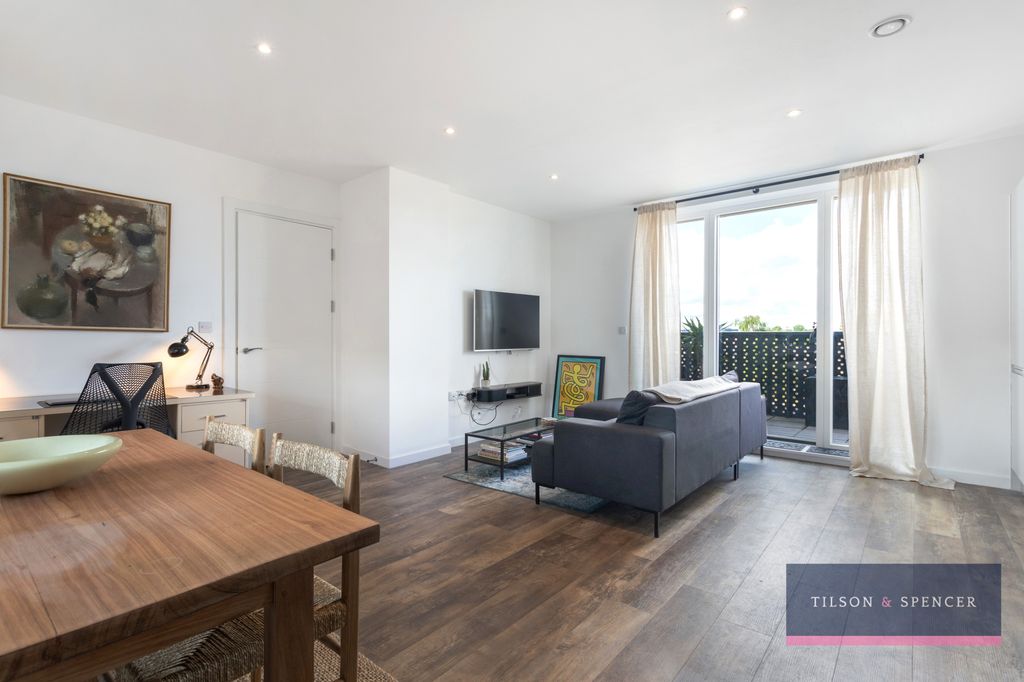 Property photo 1 of 12 Dining Area/ Lounge