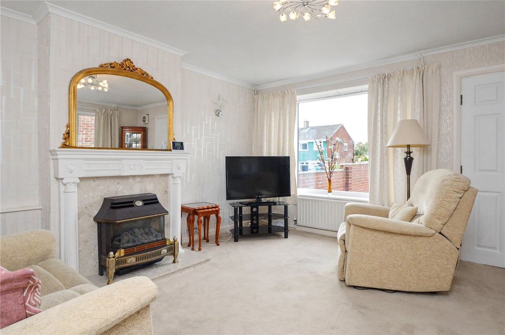 Property photo 2 of 21 Picture No. 34