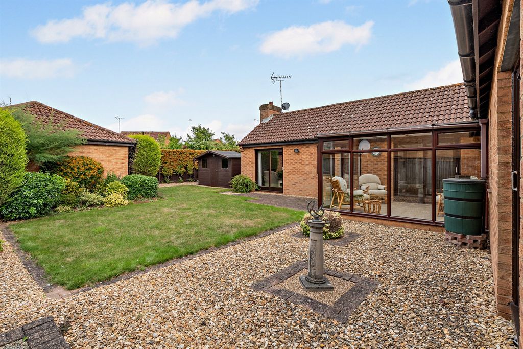 Property photo 2 of 16